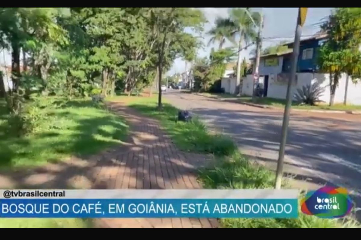 Bosque do Café no Setor Santa Genoveva, em Goiânia, sofre com abandono